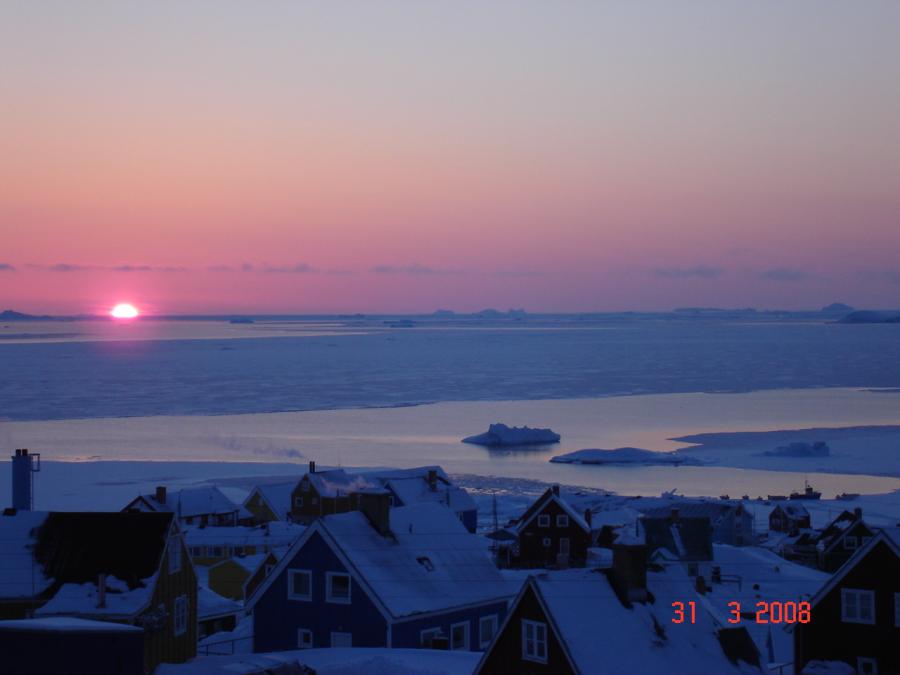 Solnedgang. Upernavik, 31. marts 2008
