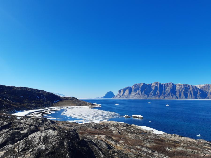 Udsigt mod Uummannaq. Uummannap Kangerlua, 5. juni 2022