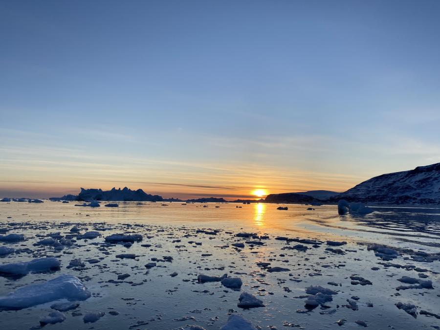 Qeqertarsuaq solnedgang, Billedet taget fra Killiit