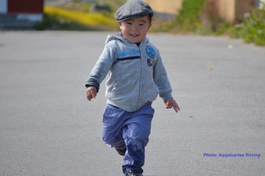 Running to his father