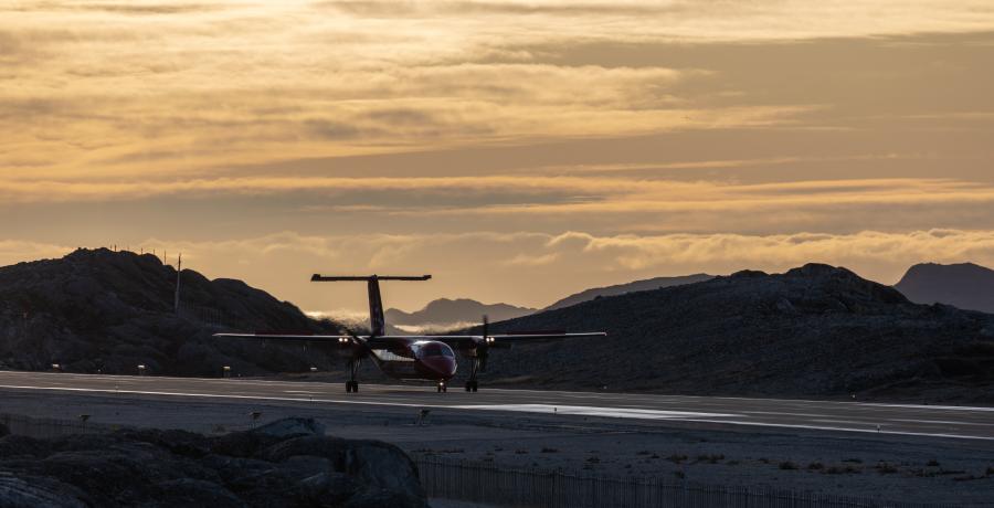 Dash 8 ankomst i Nuuk
