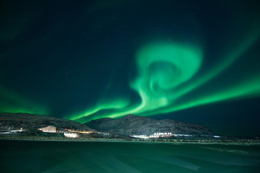 Udsigt mod Qinngorput, Nuuk 15. december 2015