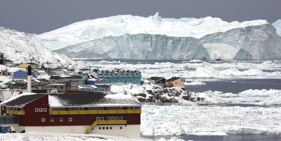 Taget med et kamera med stærk zoom-linse. Ilulissat, 14. februar 2021