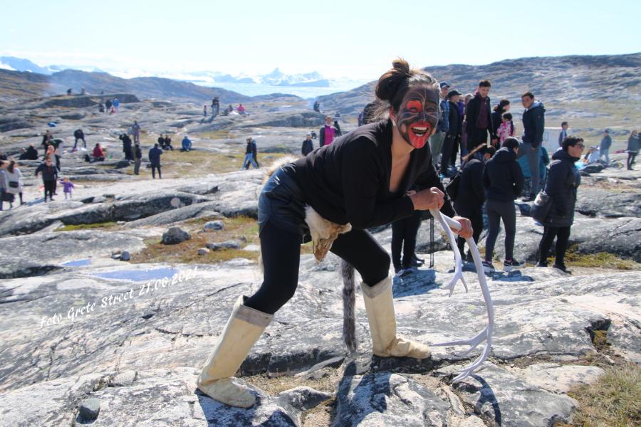 Uaajeerneq, maskedans, på Nationaldagen. Ilulissat, 21. juni 2021
