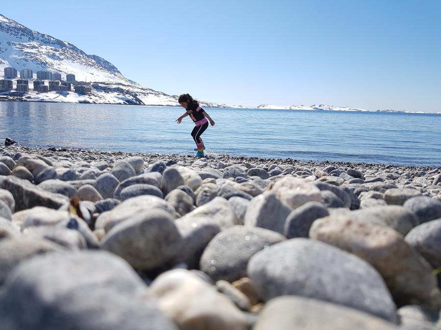 Stranden ved Borgmesterip Anniitap Aqquserna. Nuuk, 2. maj 2021