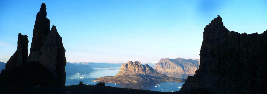 Udsigt mod Uummannaq fra Qilertinnguit