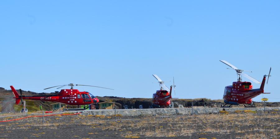 Qeqertarsuarmi alianaassuut ataani helikopterit pingasut.